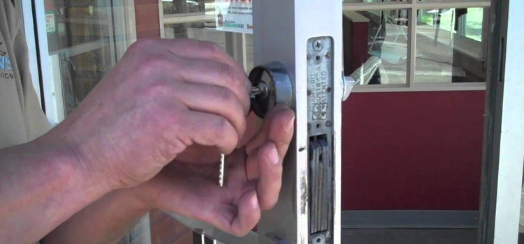 commercial door lock repair Oakley